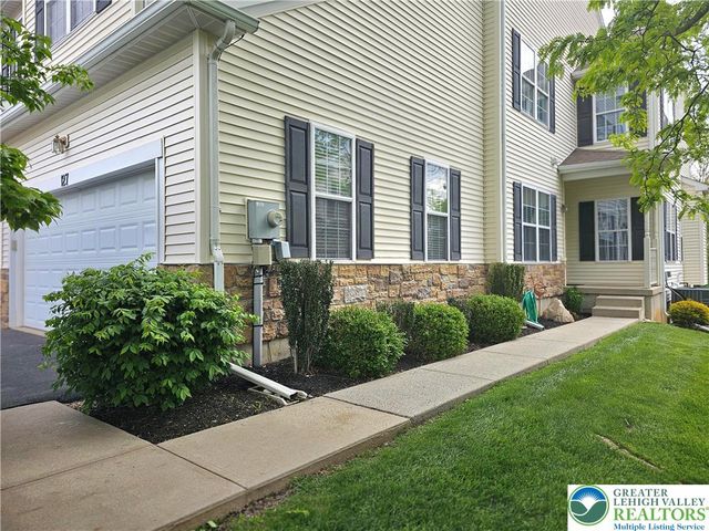 127 Willow Drive, Palmer Twp, PA 18045