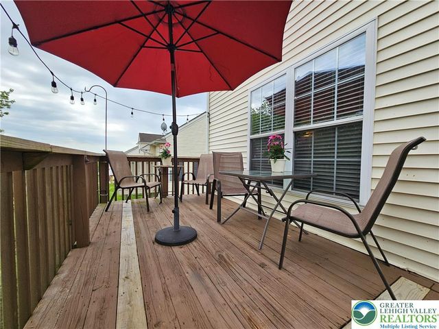 127 Willow Drive, Palmer Twp, PA 18045