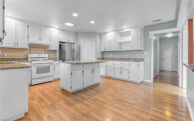 2664 Cantwell RD, Virginia Beach, VA 23453