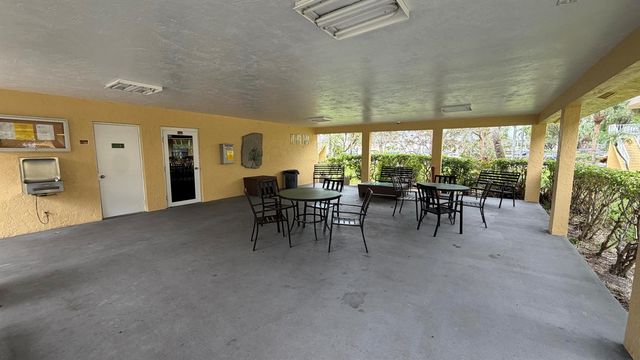 5156 NE 6th Avenue 205, Oakland Park, FL 33334