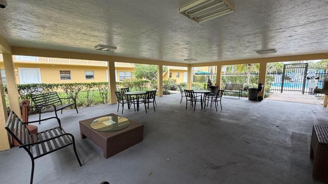 5156 NE 6th Avenue 205, Oakland Park, FL 33334