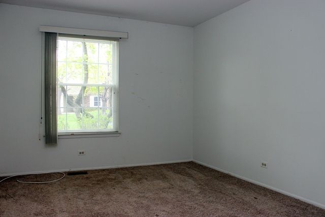 211 Blossom Court 211, Buffalo Grove, IL 60089