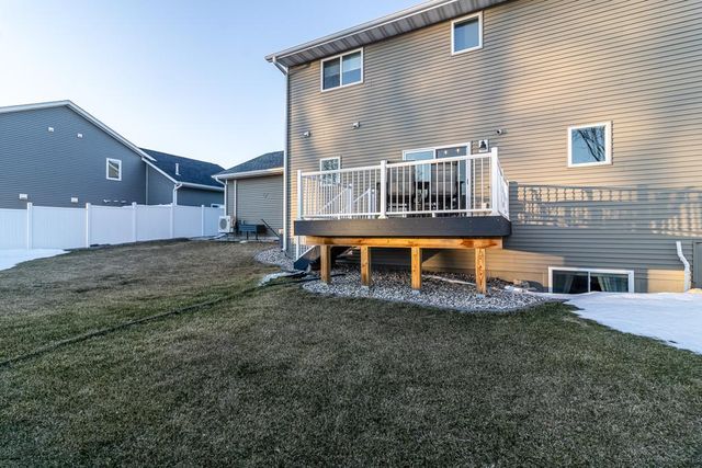 2021 Bluestem Drive, Mankato, MN 56001