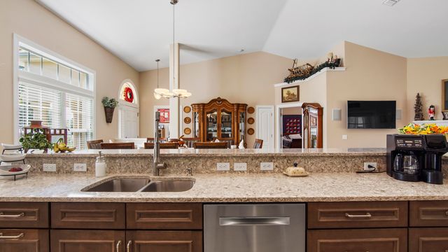 174 Mango Lane, Freeport, FL 32439