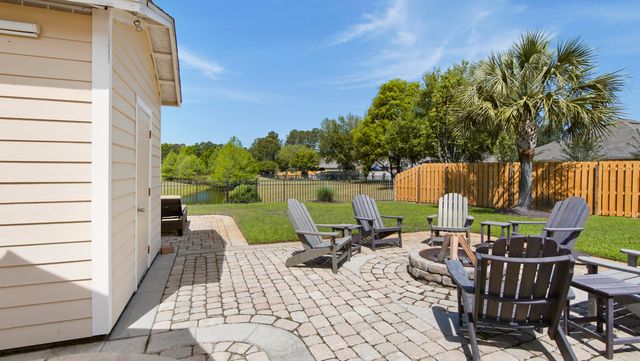 174 Mango Lane, Freeport, FL 32439