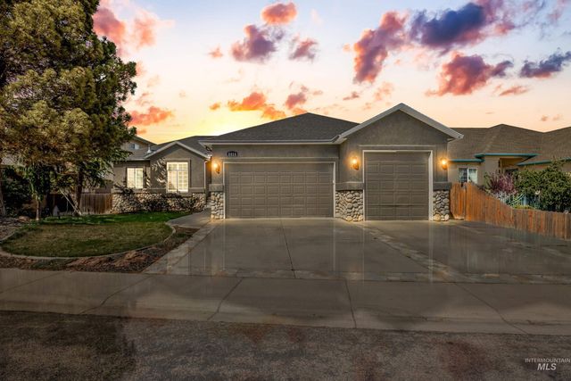 8464 W Thunder Mountain Dr, Boise, ID 83709