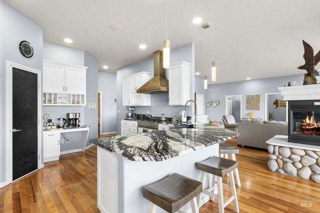 8464 W Thunder Mountain Dr, Boise, ID 83709