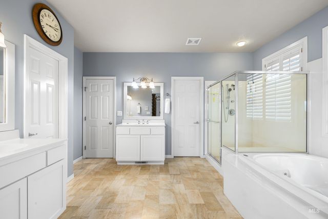8464 W Thunder Mountain Dr, Boise, ID 83709