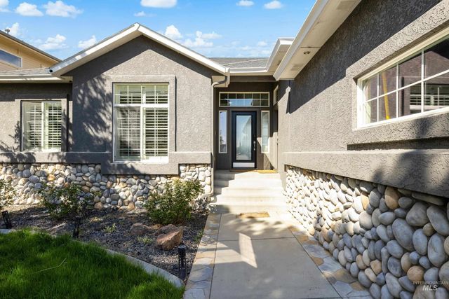 8464 W Thunder Mountain Dr, Boise, ID 83709
