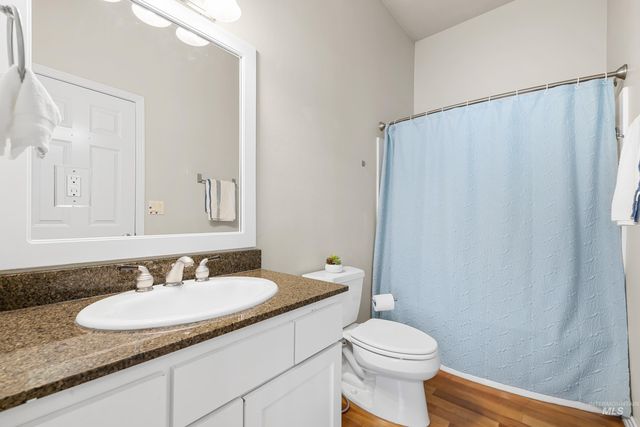 8464 W Thunder Mountain Dr, Boise, ID 83709