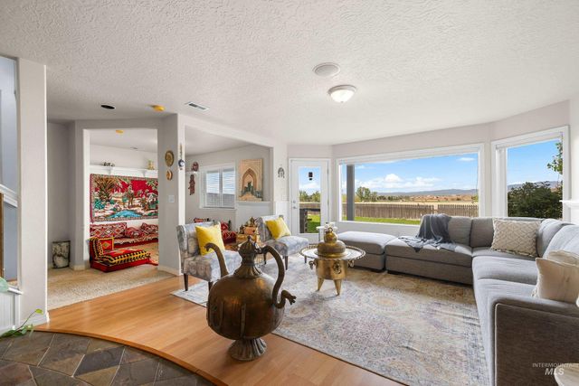 8464 W Thunder Mountain Dr, Boise, ID 83709