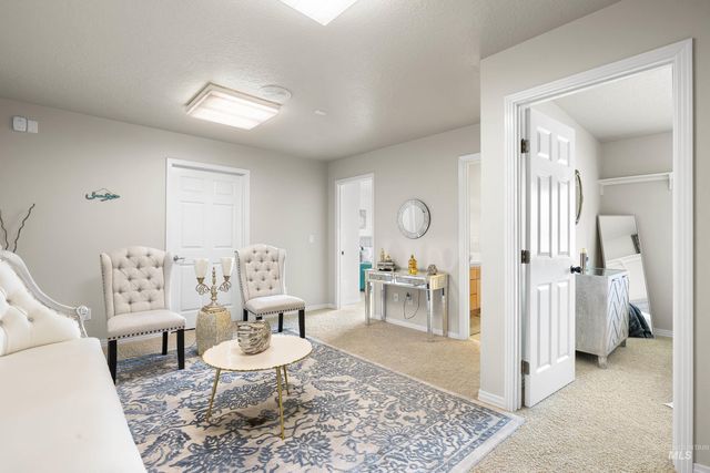 8464 W Thunder Mountain Dr, Boise, ID 83709