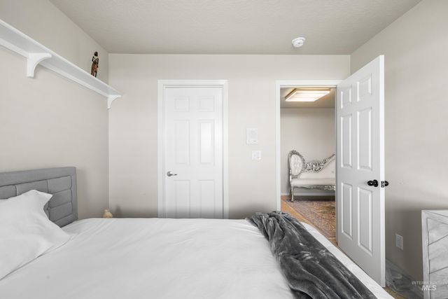 8464 W Thunder Mountain Dr, Boise, ID 83709