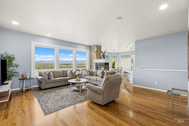 8464 W Thunder Mountain Dr, Boise, ID 83709