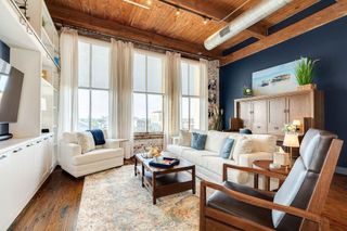 2400 Mechanic Street 402, Galveston, TX 77550