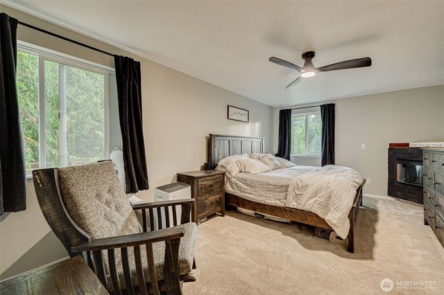 136 Charleston Drive, Kalama, WA 98625
