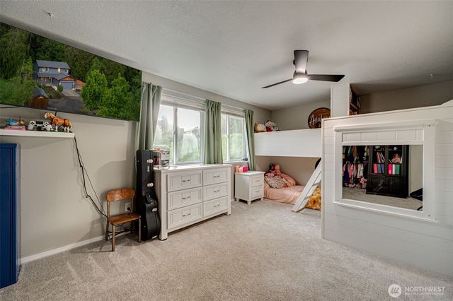 136 Charleston Drive, Kalama, WA 98625