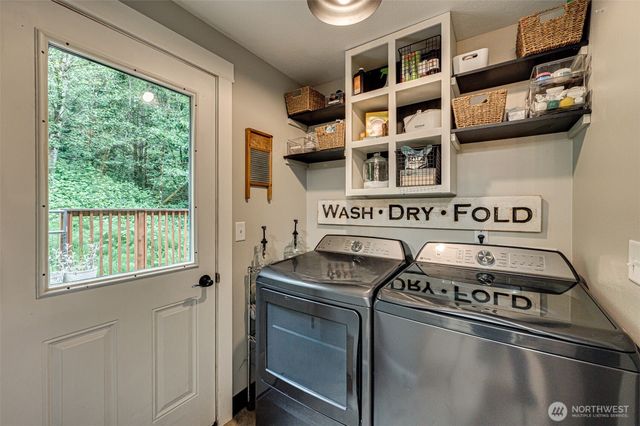 136 Charleston Drive, Kalama, WA 98625