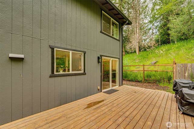 136 Charleston Drive, Kalama, WA 98625