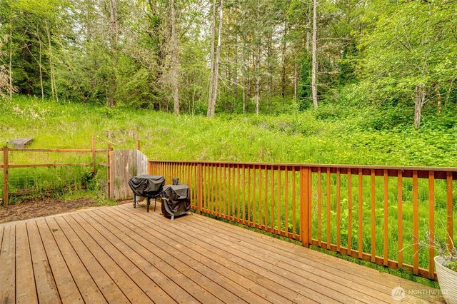 136 Charleston Drive, Kalama, WA 98625