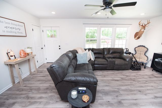 137 Center Street, Inman, SC 29349