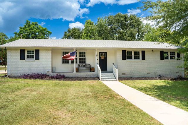 137 Center Street, Inman, SC 29349