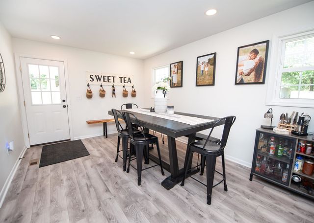 137 Center Street, Inman, SC 29349
