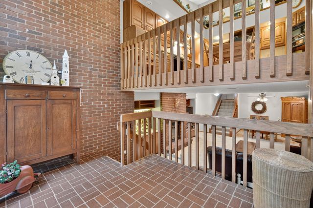 113 SW Country Club Lane, Ankeny, IA 50023