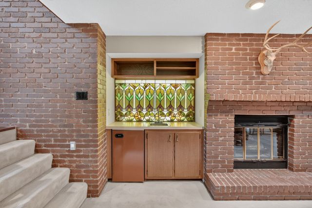 113 SW Country Club Lane, Ankeny, IA 50023