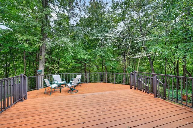 113 SW Country Club Lane, Ankeny, IA 50023