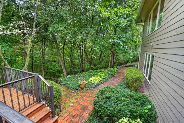113 SW Country Club Lane, Ankeny, IA 50023