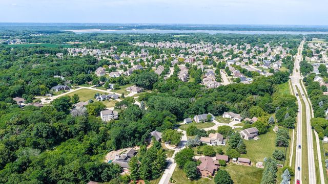 113 SW Country Club Lane, Ankeny, IA 50023