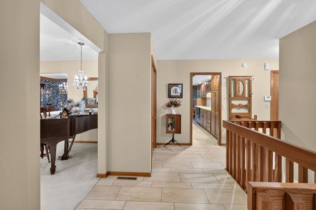 113 SW Country Club Lane, Ankeny, IA 50023