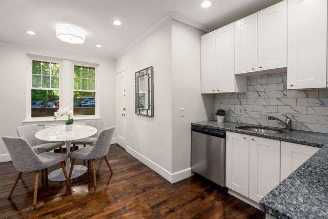 285 Corey Rd 4, Boston, MA 02135
