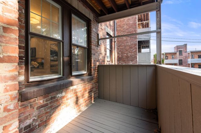285 Corey Rd 4, Boston, MA 02135