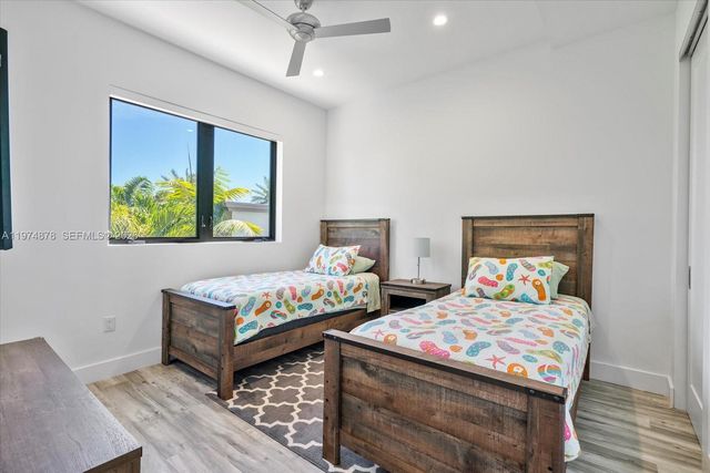 332 Balboa St, Hollywood, FL 33019