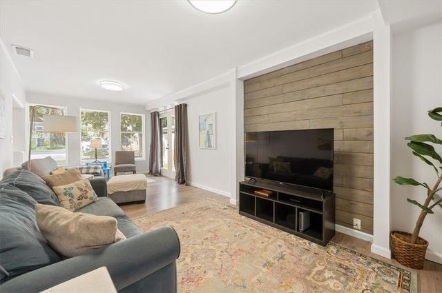 238 Broadway Street, St Simons Island, GA 31522