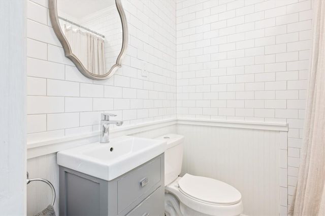 238 Broadway Street, St Simons Island, GA 31522