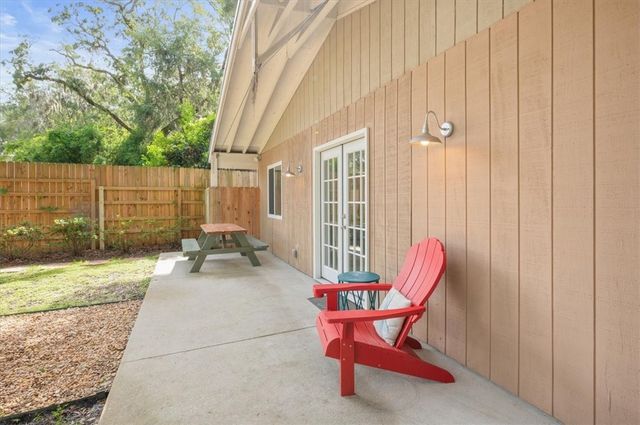 238 Broadway Street, St Simons Island, GA 31522