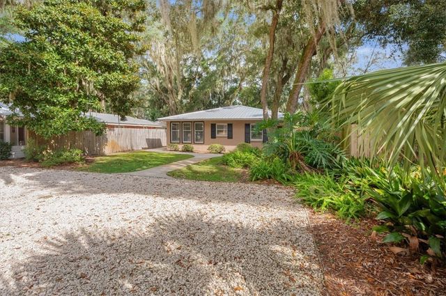 238 Broadway Street, St Simons Island, GA 31522