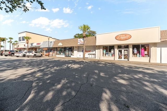 238 Broadway Street, St Simons Island, GA 31522