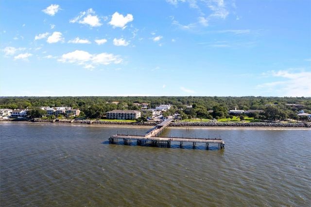 238 Broadway Street, St Simons Island, GA 31522