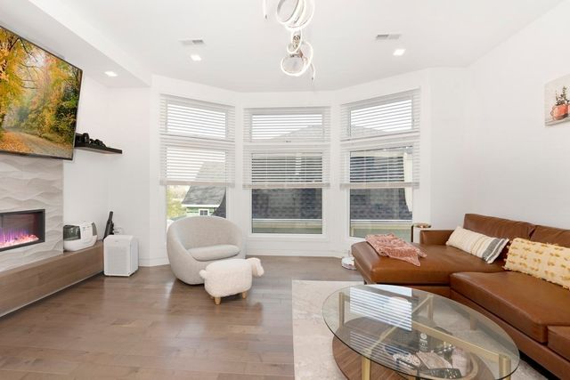 86 Fremont 2, Somerville, MA 02145