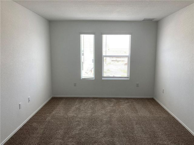 7204 Dancing Wind LN, Del Valle, TX 78617