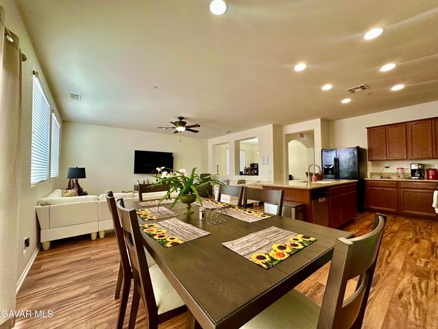 2324 Hay Market Street, Rosamond, CA 93560