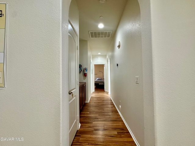 2324 Hay Market Street, Rosamond, CA 93560