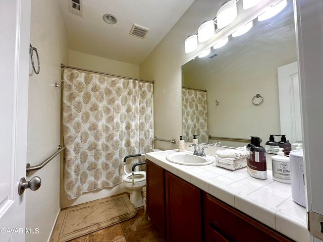 2324 Hay Market Street, Rosamond, CA 93560