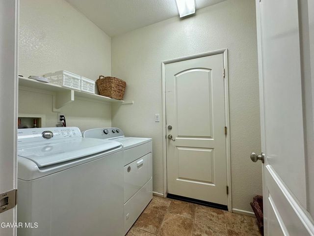 2324 Hay Market Street, Rosamond, CA 93560