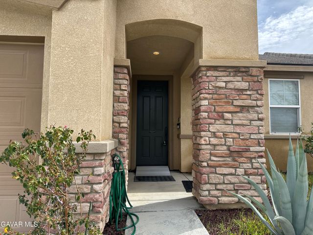 2324 Hay Market Street, Rosamond, CA 93560