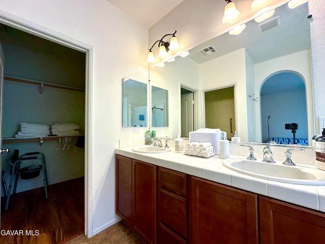 2324 Hay Market Street, Rosamond, CA 93560